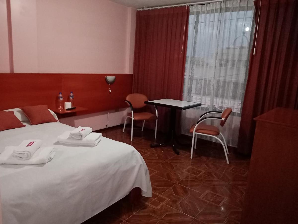 Hostal Sauna Water Palace Quito Buitenkant foto