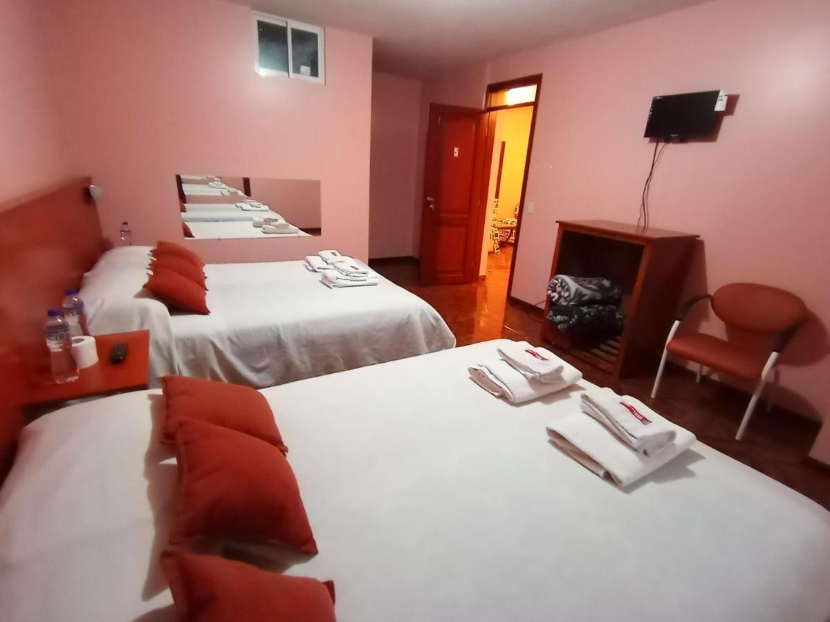Hostal Sauna Water Palace Quito Buitenkant foto