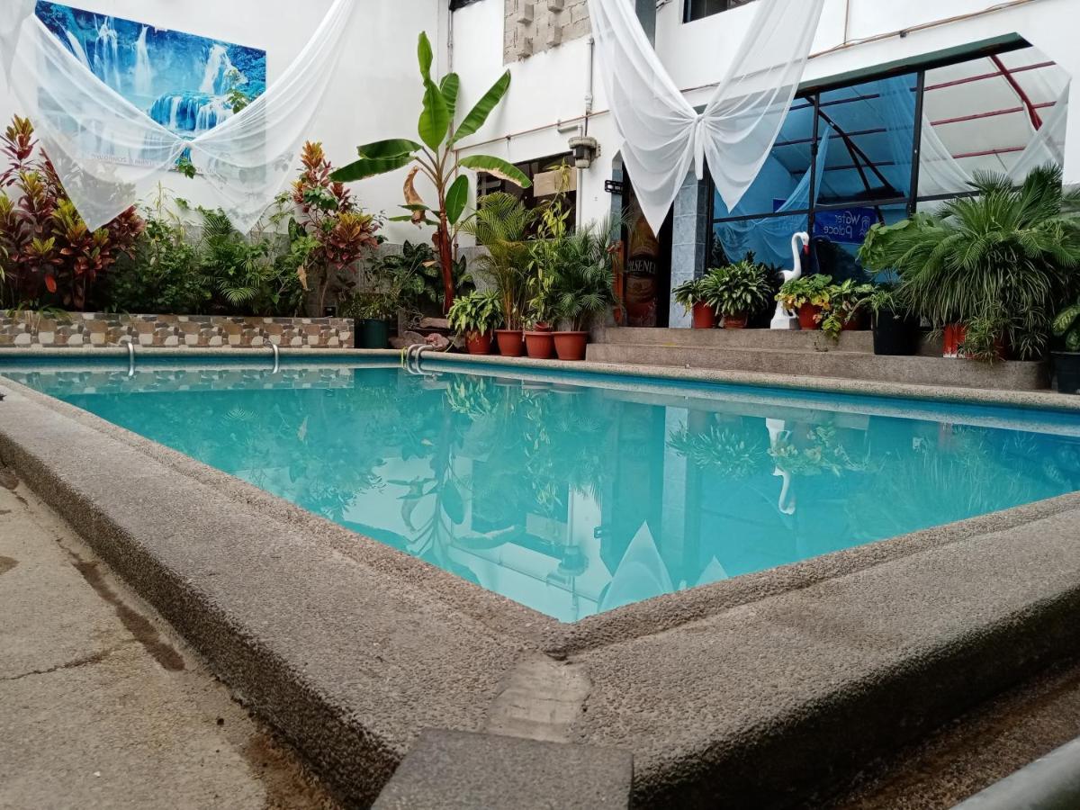 Hostal Sauna Water Palace Quito Buitenkant foto