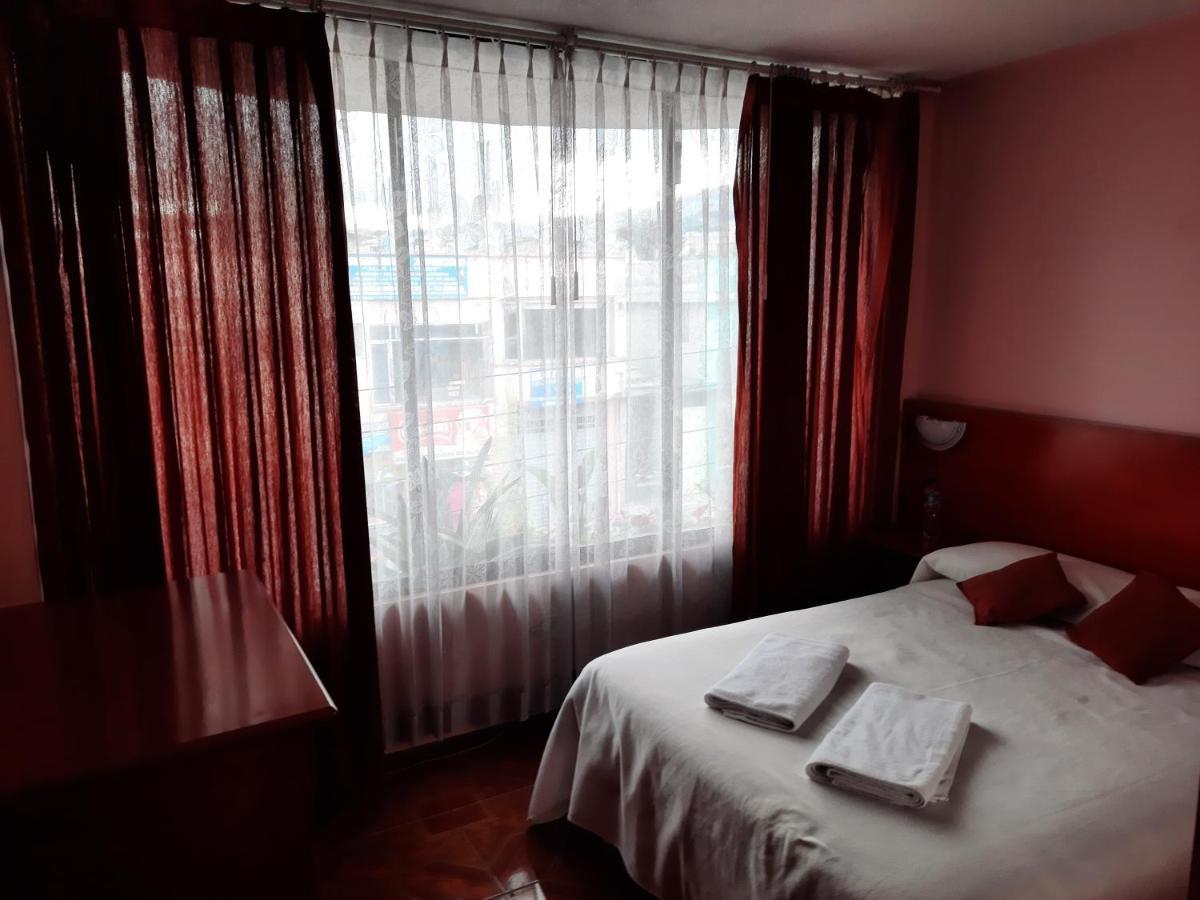 Hostal Sauna Water Palace Quito Buitenkant foto